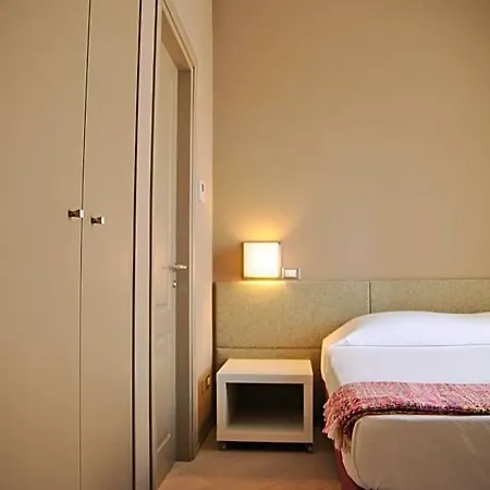 Bed & Breakfast Carini 58 4*
