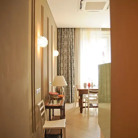 Couette-café Carini 58 Rome