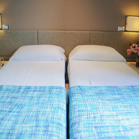 Carini 58 Couette-café 4*